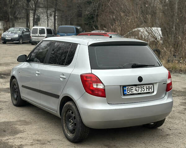 Серый Шкода Фабия, объемом двигателя 1.6 л и пробегом 247 тыс. км за 6700 $, фото 3 на Automoto.ua