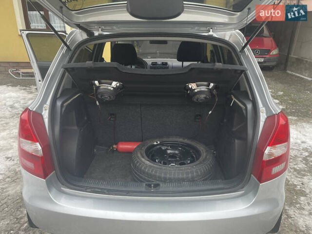 Сірий Шкода Фабія, об'ємом двигуна 1.4 л та пробігом 107 тис. км за 6200 $, фото 12 на Automoto.ua