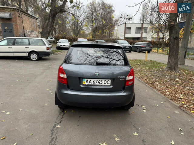 Сірий Шкода Фабія, об'ємом двигуна 1.2 л та пробігом 141 тис. км за 6100 $, фото 5 на Automoto.ua