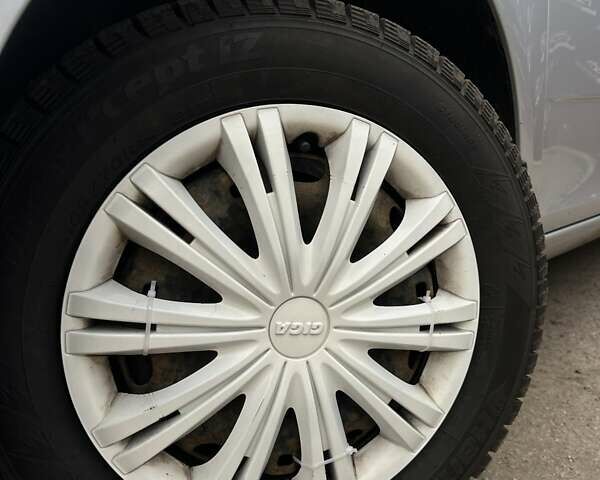 Сірий Шкода Фабія, об'ємом двигуна 1.2 л та пробігом 271 тис. км за 5200 $, фото 5 на Automoto.ua