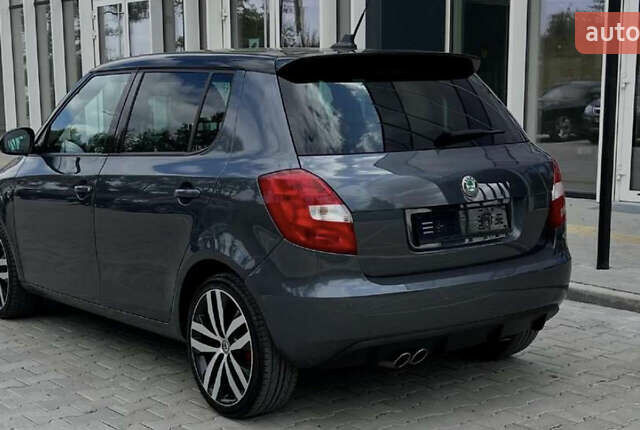 Сірий Шкода Фабія, об'ємом двигуна 1.4 л та пробігом 190 тис. км за 8700 $, фото 4 на Automoto.ua