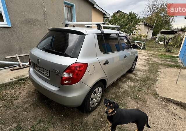 Серый Шкода Фабия, объемом двигателя 1.2 л и пробегом 205 тыс. км за 5500 $, фото 3 на Automoto.ua