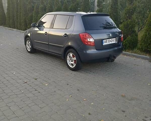 Серый Шкода Фабия, объемом двигателя 1.2 л и пробегом 266 тыс. км за 4500 $, фото 1 на Automoto.ua