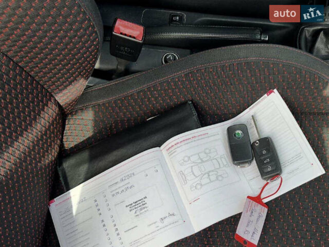 Сірий Шкода Фабія, об'ємом двигуна 1.4 л та пробігом 190 тис. км за 8700 $, фото 16 на Automoto.ua