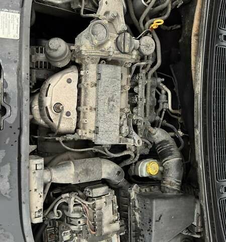 Серый Шкода Фабия, объемом двигателя 1.2 л и пробегом 205 тыс. км за 5500 $, фото 10 на Automoto.ua