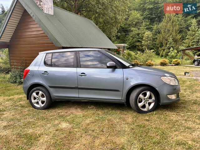 Сірий Шкода Фабія, об'ємом двигуна 1.2 л та пробігом 150 тис. км за 5500 $, фото 5 на Automoto.ua