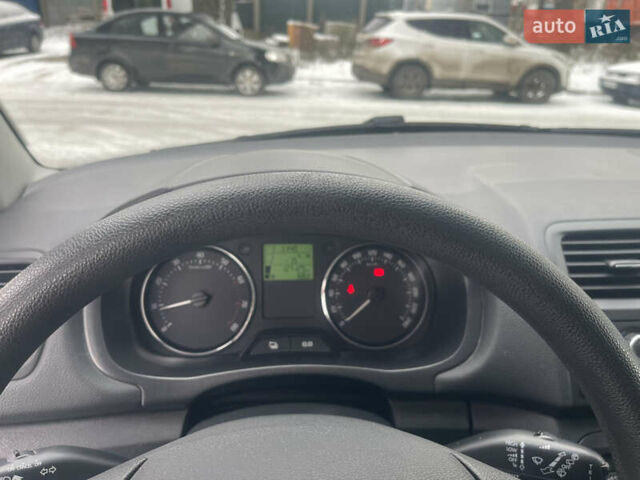 Серый Шкода Фабия, объемом двигателя 1.2 л и пробегом 127 тыс. км за 5999 $, фото 35 на Automoto.ua