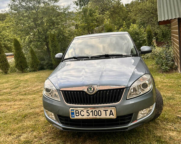 Сірий Шкода Фабія, об'ємом двигуна 1.2 л та пробігом 150 тис. км за 5500 $, фото 7 на Automoto.ua