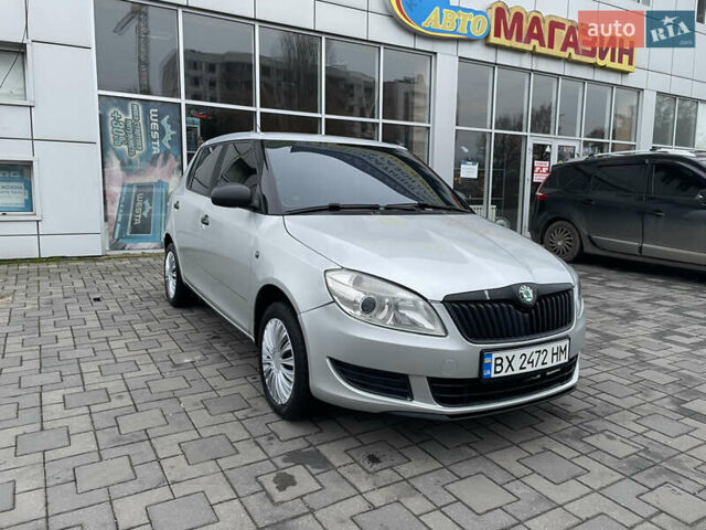 Серый Шкода Фабия, объемом двигателя 1.2 л и пробегом 271 тыс. км за 3800 $, фото 6 на Automoto.ua