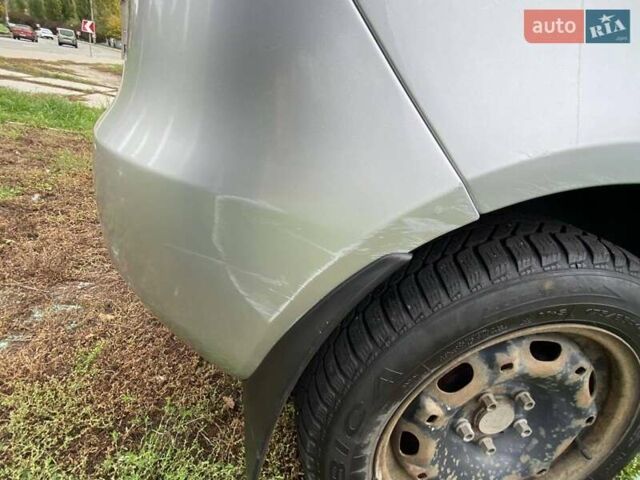 Шкода Фабия 2011 в Киеве на Automoto.ua Серый Шкода Фабия, объемом двигателя 1.6 л и пробегом 142 тыс. км за 7200 $, фото 9 на Automoto.ua
