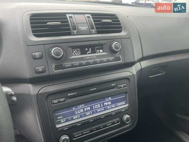 Серый Шкода Фабия, объемом двигателя 1.2 л и пробегом 127 тыс. км за 5999 $, фото 31 на Automoto.ua