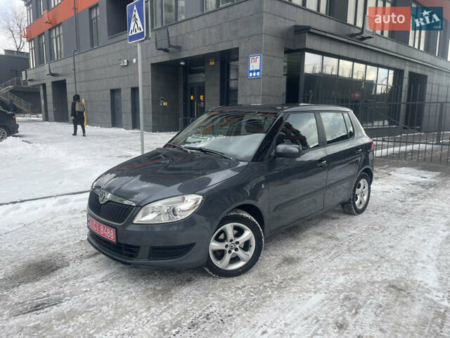 Серый Шкода Фабия, объемом двигателя 1.2 л и пробегом 127 тыс. км за 5999 $, фото 9 на Automoto.ua