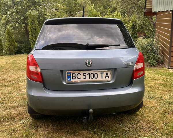 Сірий Шкода Фабія, об'ємом двигуна 1.2 л та пробігом 150 тис. км за 5500 $, фото 9 на Automoto.ua