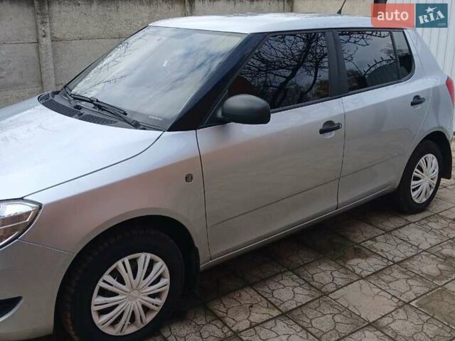 Серый Шкода Фабия, объемом двигателя 1.2 л и пробегом 271 тыс. км за 4700 $, фото 1 на Automoto.ua