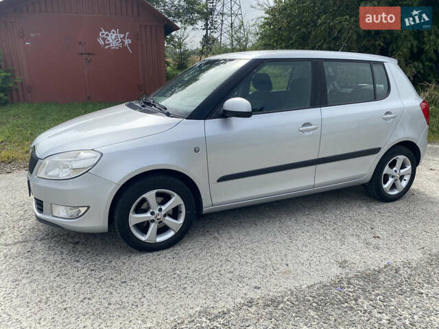Сірий Шкода Фабія, об'ємом двигуна 1.2 л та пробігом 234 тис. км за 5600 $, фото 1 на Automoto.ua