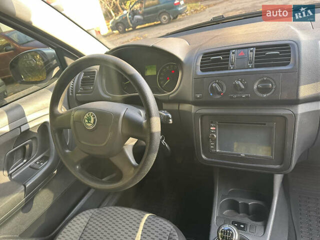 Шкода Фабия 2011 в Киеве на Automoto.ua Серый Шкода Фабия, объемом двигателя 1.4 л и пробегом 258 тыс. км за 5200 $, фото 23 на Automoto.ua