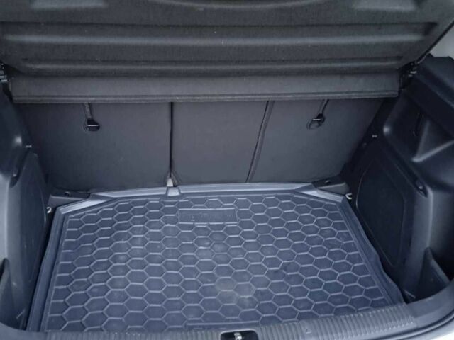 Сірий Шкода Фабія, об'ємом двигуна 1.6 л та пробігом 240 тис. км за 5200 $, фото 7 на Automoto.ua