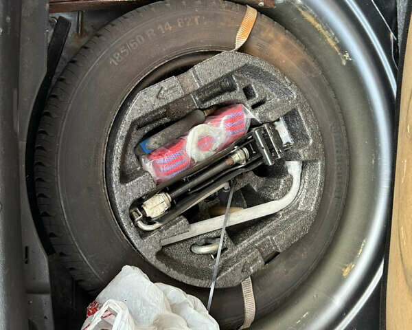 Сірий Шкода Фабія, об'ємом двигуна 1.39 л та пробігом 160 тис. км за 6800 $, фото 33 на Automoto.ua