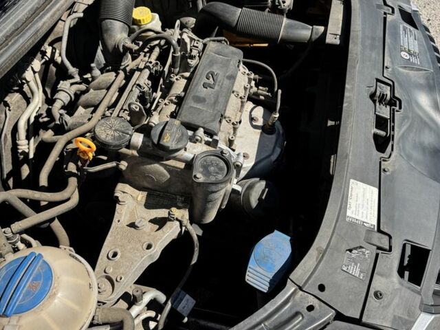 Серый Шкода Фабия, объемом двигателя 1.2 л и пробегом 1000 тыс. км за 5999 $, фото 20 на Automoto.ua