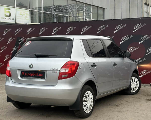 Сірий Шкода Фабія, об'ємом двигуна 1.2 л та пробігом 271 тис. км за 5200 $, фото 6 на Automoto.ua