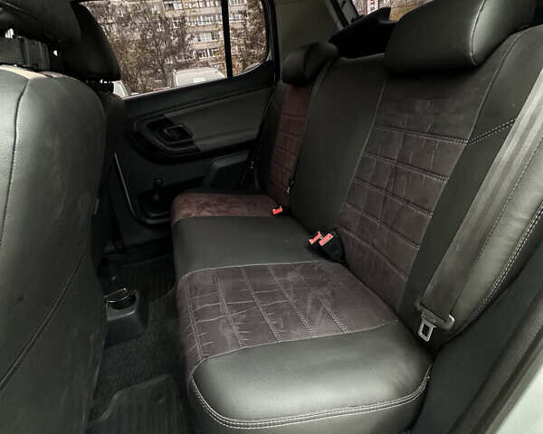 Сірий Шкода Фабія, об'ємом двигуна 1.2 л та пробігом 271 тис. км за 5200 $, фото 14 на Automoto.ua