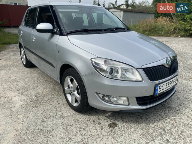 Сірий Шкода Фабія, об'ємом двигуна 1.2 л та пробігом 234 тис. км за 5600 $, фото 6 на Automoto.ua