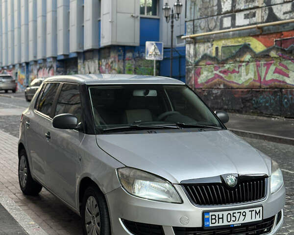 Сірий Шкода Фабія, об'ємом двигуна 1.6 л та пробігом 280 тис. км за 4700 $, фото 3 на Automoto.ua