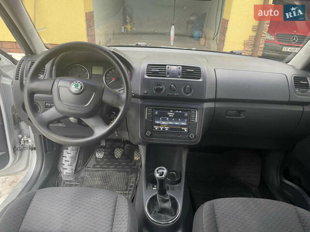 Сірий Шкода Фабія, об'ємом двигуна 1.4 л та пробігом 107 тис. км за 6200 $, фото 11 на Automoto.ua