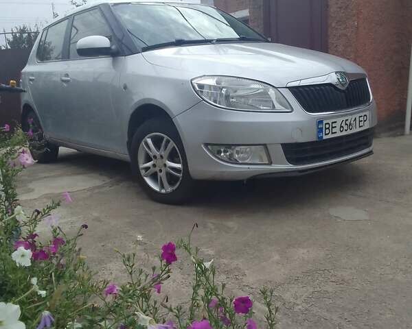 Серый Шкода Фабия, объемом двигателя 1.39 л и пробегом 140 тыс. км за 4700 $, фото 6 на Automoto.ua