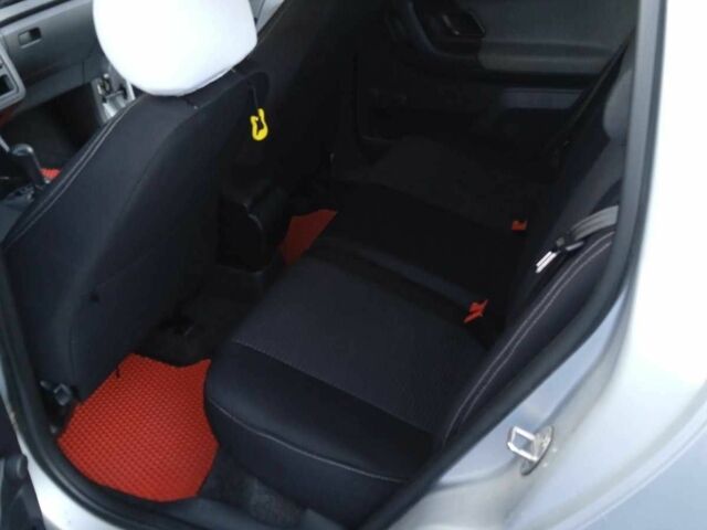 Сірий Шкода Фабія, об'ємом двигуна 1.6 л та пробігом 240 тис. км за 5200 $, фото 10 на Automoto.ua