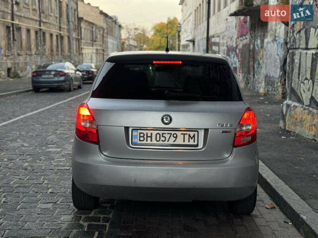 Сірий Шкода Фабія, об'ємом двигуна 1.6 л та пробігом 280 тис. км за 4700 $, фото 2 на Automoto.ua