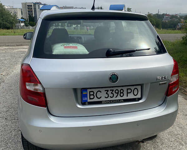 Сірий Шкода Фабія, об'ємом двигуна 1.2 л та пробігом 234 тис. км за 5600 $, фото 3 на Automoto.ua