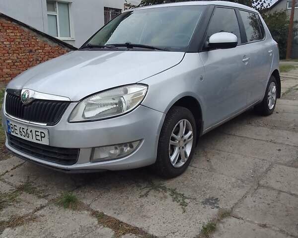 Серый Шкода Фабия, объемом двигателя 1.39 л и пробегом 140 тыс. км за 4700 $, фото 1 на Automoto.ua