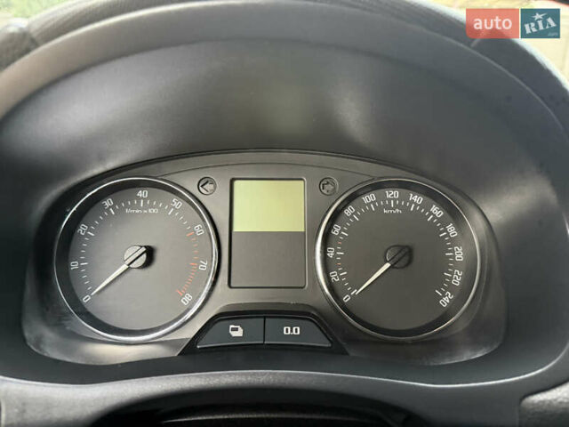 Сірий Шкода Фабія, об'ємом двигуна 1.39 л та пробігом 160 тис. км за 6800 $, фото 18 на Automoto.ua