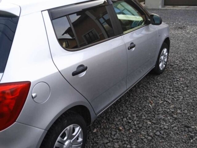 Сірий Шкода Фабія, об'ємом двигуна 1.6 л та пробігом 240 тис. км за 5200 $, фото 3 на Automoto.ua