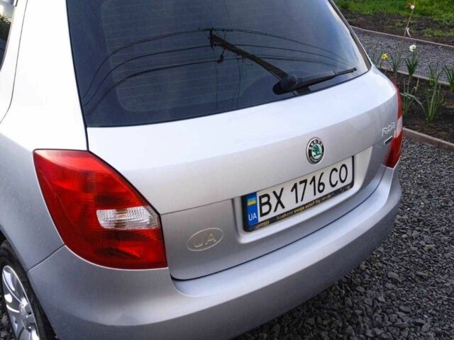 Сірий Шкода Фабія, об'ємом двигуна 1.6 л та пробігом 240 тис. км за 5200 $, фото 2 на Automoto.ua