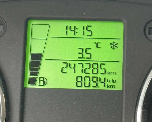 Серый Шкода Фабия, объемом двигателя 1.6 л и пробегом 247 тыс. км за 6700 $, фото 7 на Automoto.ua