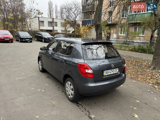 Сірий Шкода Фабія, об'ємом двигуна 1.2 л та пробігом 141 тис. км за 6100 $, фото 6 на Automoto.ua