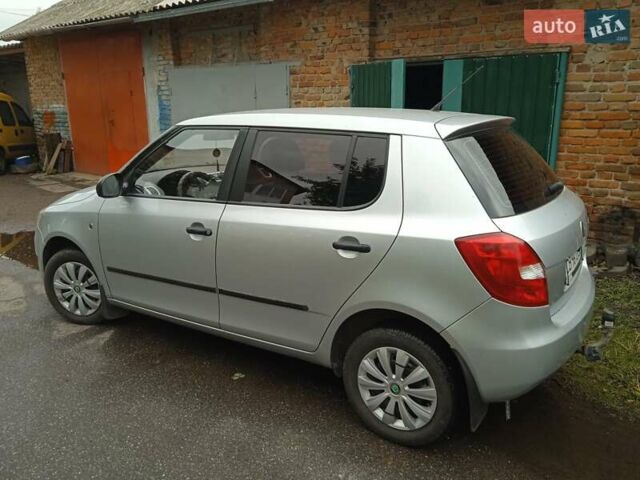 Шкода Фабия 2012 в Мене на Automoto.ua Серый Шкода Фабия, объемом двигателя 1.2 л и пробегом 146 тыс. км за 5300 $, фото 3 на Automoto.ua
