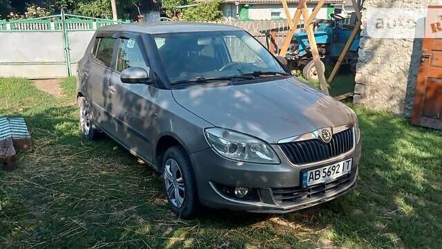 Шкода Фабія 2012 у Вінниці на Automoto.ua Сірий Шкода Фабія, об'ємом двигуна 1.2 л та пробігом 230 тис. км за 4700 $, фото 1 на Automoto.ua