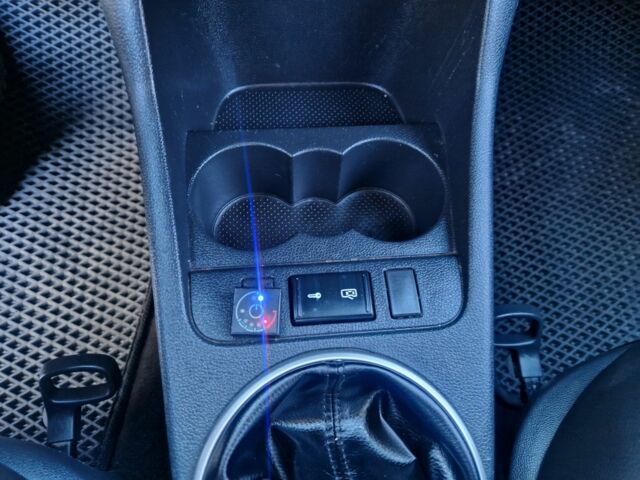 Серый Шкода Фабия, объемом двигателя 0 л и пробегом 217 тыс. км за 5700 $, фото 15 на Automoto.ua