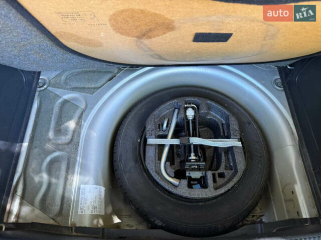 Сірий Шкода Фабія, об'ємом двигуна 1.2 л та пробігом 184 тис. км за 4800 $, фото 9 на Automoto.ua