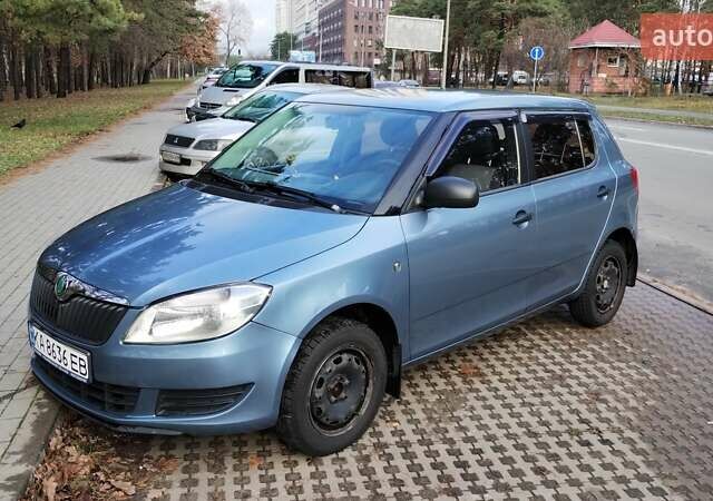 Серый Шкода Фабия, объемом двигателя 1.2 л и пробегом 161 тыс. км за 5500 $, фото 6 на Automoto.ua