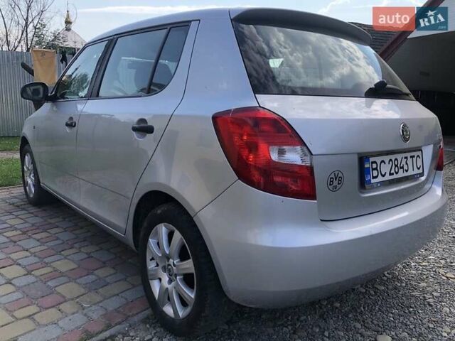 Серый Шкода Фабия, объемом двигателя 1.2 л и пробегом 135 тыс. км за 5990 $, фото 6 на Automoto.ua