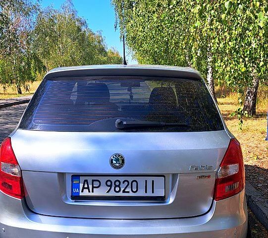 Шкода Фабия 2012 в Запорожье на Automoto.ua Серый Шкода Фабия, объемом двигателя 1.2 л и пробегом 162 тыс. км за 5850 $, фото 1 на Automoto.ua