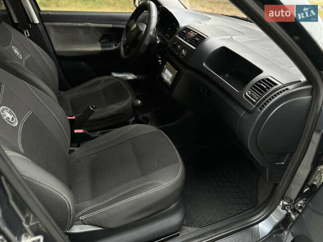 Сірий Шкода Фабія, об'ємом двигуна 1.2 л та пробігом 151 тис. км за 5700 $, фото 16 на Automoto.ua