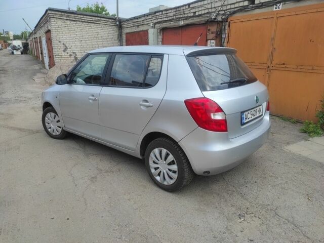 Сірий Шкода Фабія, об'ємом двигуна 1.4 л та пробігом 350 тис. км за 3400 $, фото 2 на Automoto.ua