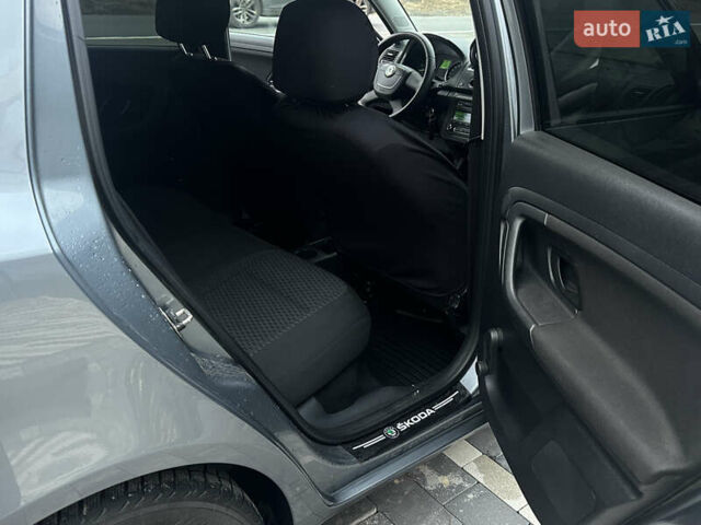 Серый Шкода Фабия, объемом двигателя 1.2 л и пробегом 248 тыс. км за 5700 $, фото 15 на Automoto.ua