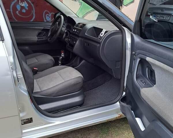 Сірий Шкода Фабія, об'ємом двигуна 1.6 л та пробігом 170 тис. км за 4500 $, фото 21 на Automoto.ua