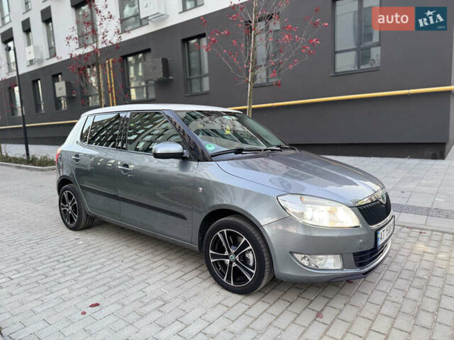 Шкода Фабия 2012 в Львове на Automoto.ua Серый Шкода Фабия, объемом двигателя 1.2 л и пробегом 83 тыс. км за 8199 $, фото 6 на Automoto.ua